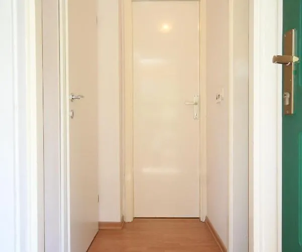 アパート Bilo 8364b *